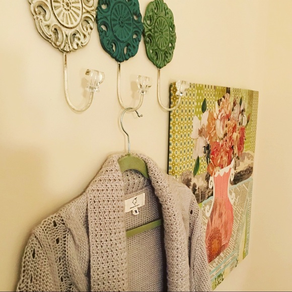 🦄 HYPED UNICORN 🦄 Cardigan Sweater - Picture 2 of 4